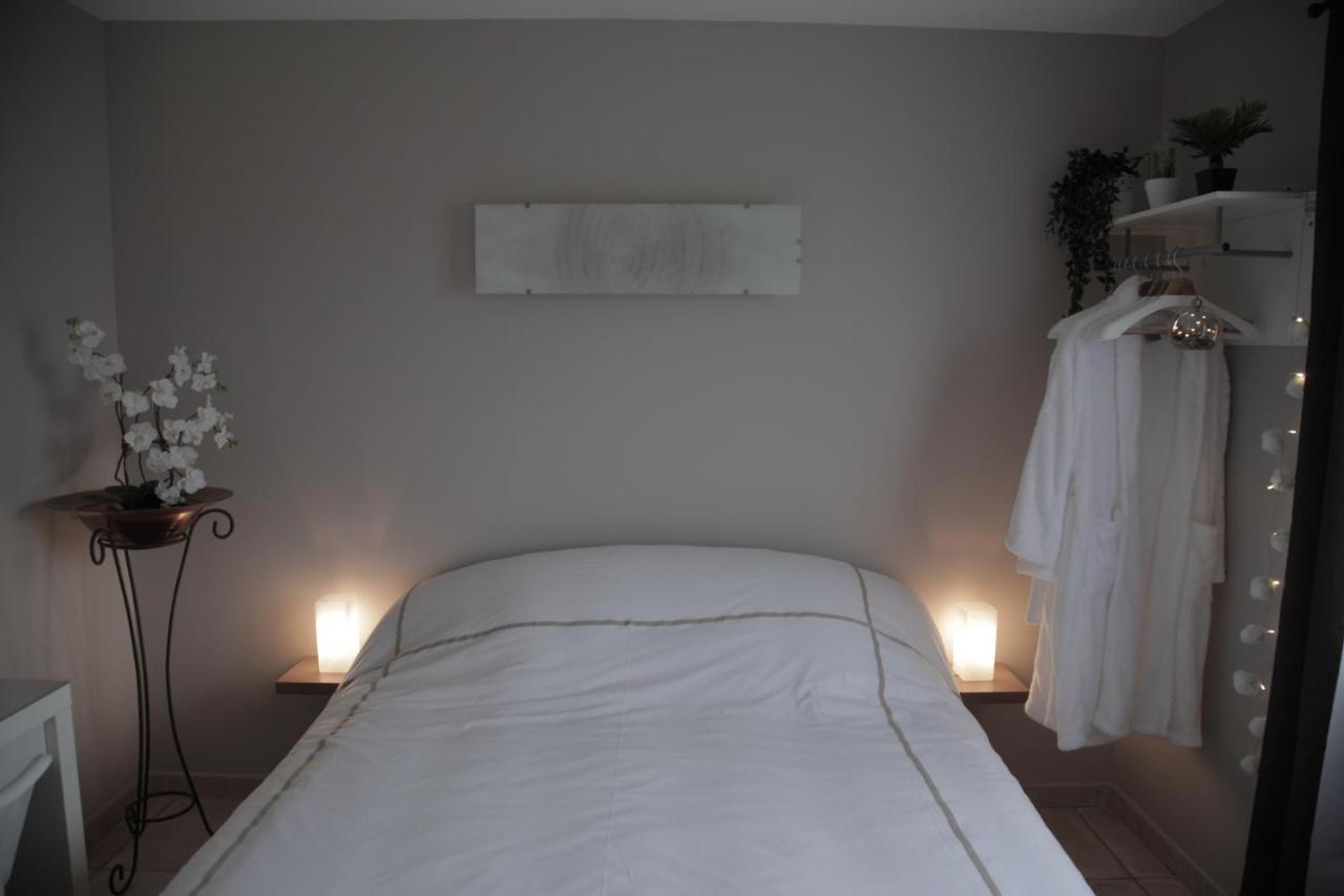 Bed and Breakfast Au Doux Repos Lucbardez-et-Bargues Exterior foto